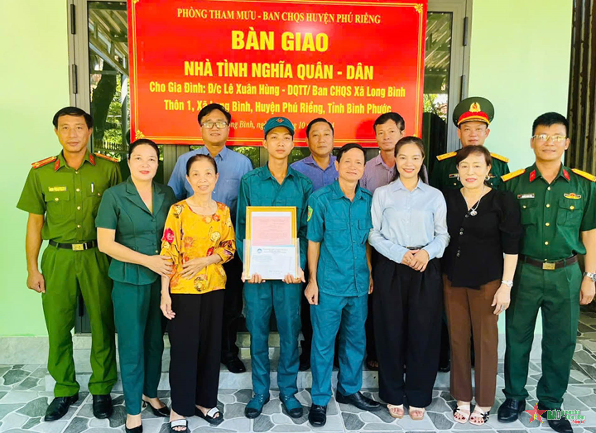 Bình Phước bàn giao nhà “Tình nghĩa quân- dân” 